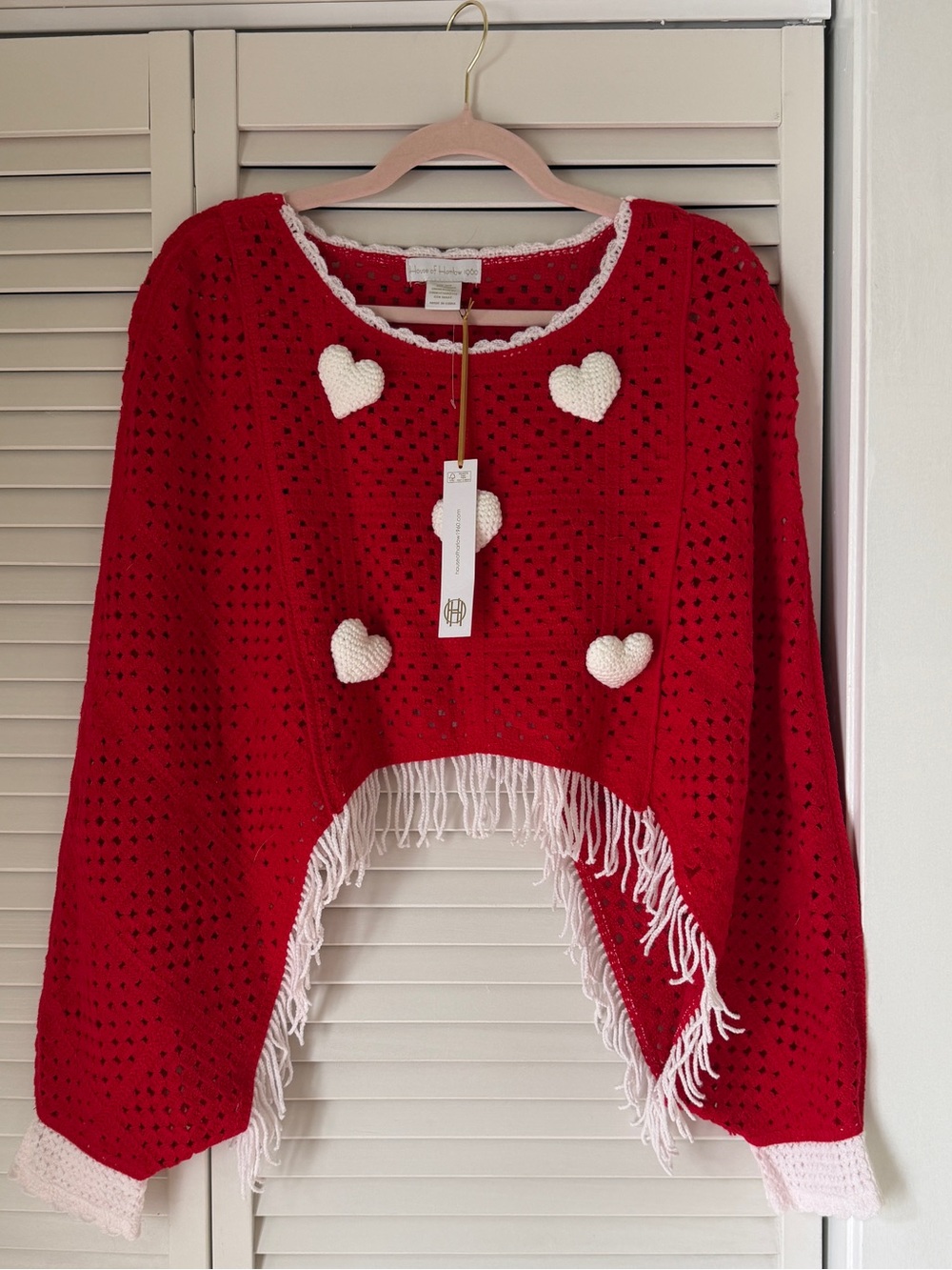 Red Heart Appliqué Fringe Cropped Cape - Picture 1 of 6